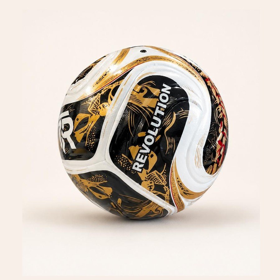 Balón Revolution negro, blanco y dorado